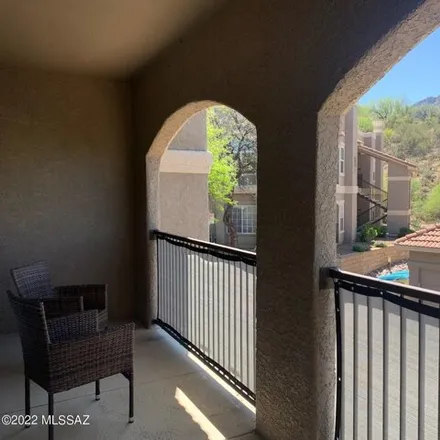 Image 2 - 1680 East Pusch Wilderness Drive, Oro Valley, AZ 85737, USA - Condo for rent