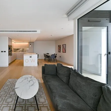 Image 3 - Fountain Park Way, London, W12 7LF, United Kingdom - Apartment for rent