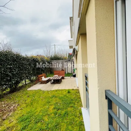 Rent this 3 bed apartment on 10 Rue Louis Mariano Doittau in 78700 Conflans-Sainte-Honorine, France