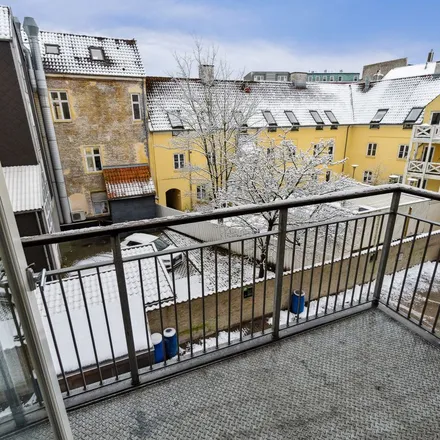 Rent this 4 bed apartment on Vesterå 17 in 9000 Aalborg, Denmark