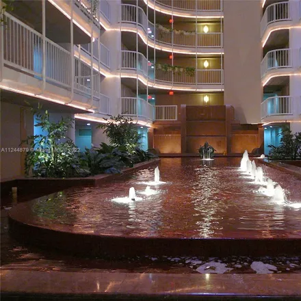 Image 3 - Doubletree by Hilton Grand Hotel Biscayne Bay, North Bayshore Drive, Miami, FL 33132, USA - Condo for sale