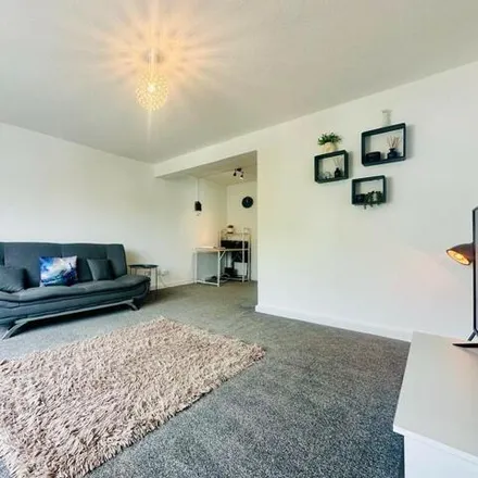 Image 5 - Vauxhall Street, Plymouth, PL4 0DD, United Kingdom - Apartment for sale