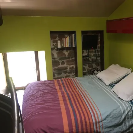 Rent this 2 bed house on 07290 Préaux