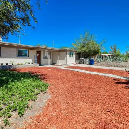 Buy this 3 bed house on 9211 Salisbury Drive in Mountain View, El Paso