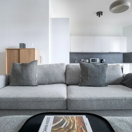 Rent this 4 bed apartment on Schlesingerstraße 8 in 10587 Berlin, Germany