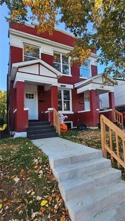Buy this studio house on 5875 Maple Avenue in St. Louis, MO 63112