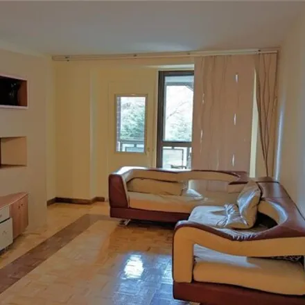 Image 6 - 61-25 98th Street, New York, NY 11374, USA - Apartment for sale