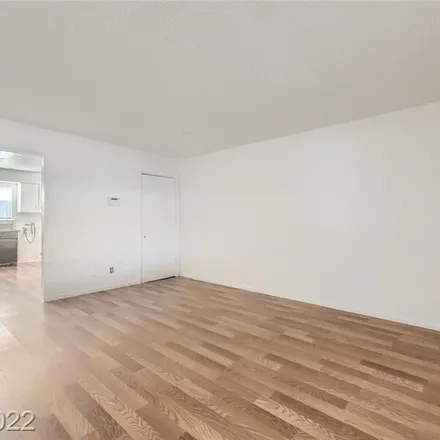 Image 6 - 212 George Place, Las Vegas, NV 89106, USA - Duplex for rent