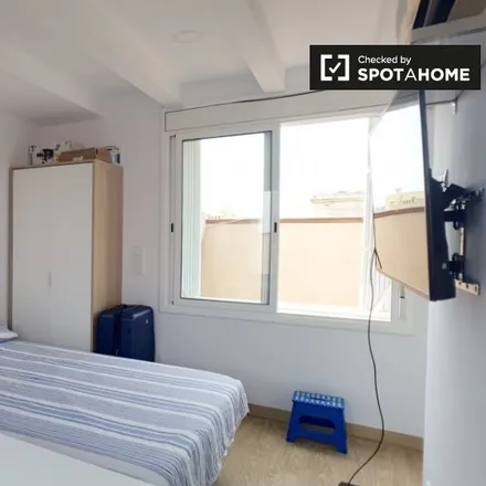 Rent this studio apartment on surf house in Carrer de Pontevedra, 08001 Barcelona
