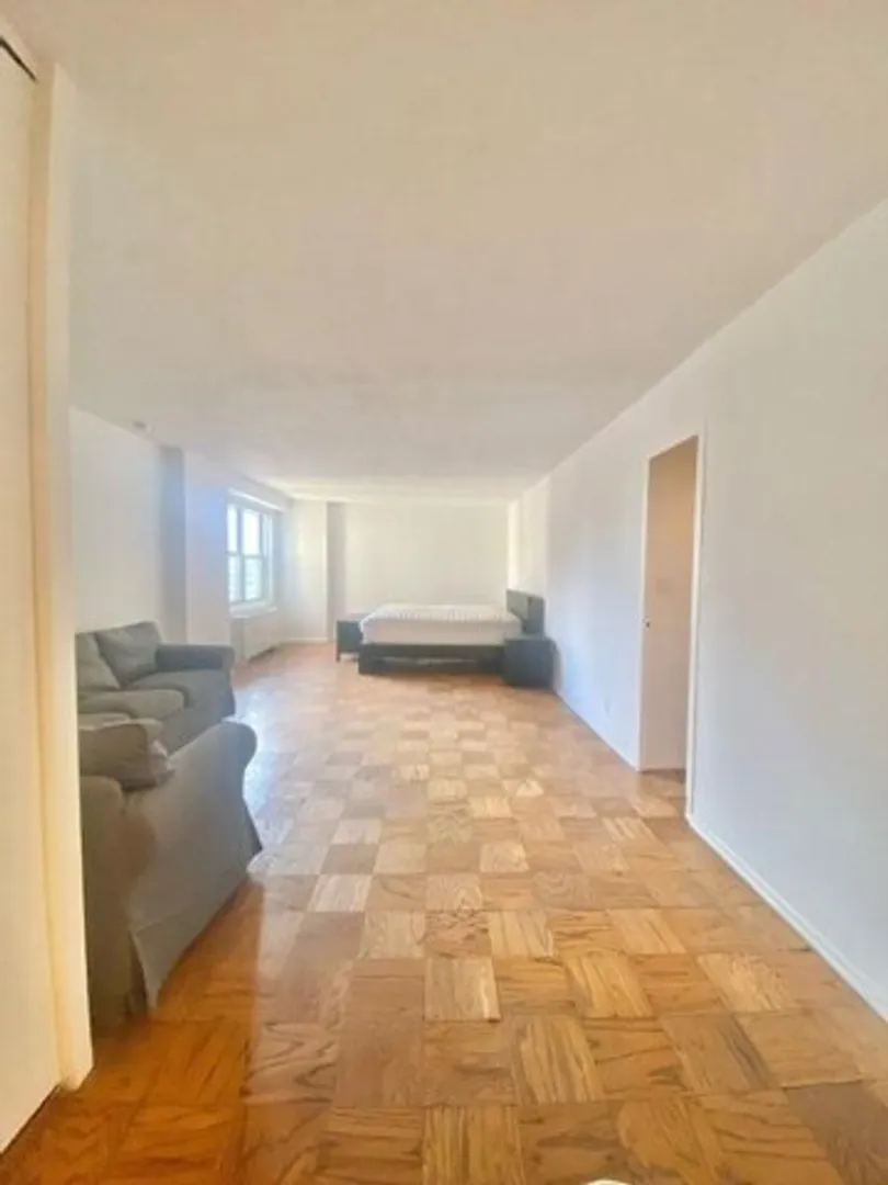 428 2nd Avenue, New York, NY 10010, USA | Studio house for rent