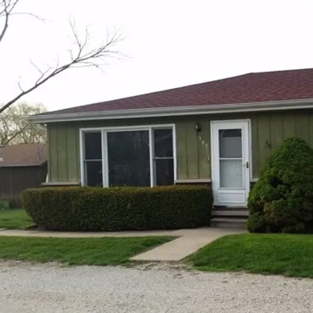 Rent this 2 bed house on 515 Oakview Avenue in Ingalls Park, Joliet