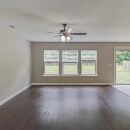 Image 6 - 6004 Paducah Drive, Raleigh, NC 27610, USA - Loft for sale