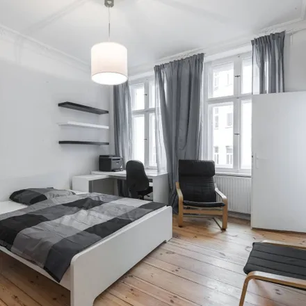Rent this 1 bed apartment on Skin Epil in Kolonnenstraße, 10829 Berlin