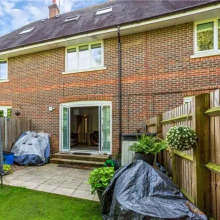 Image 5 - Wantage Road, Great Shefford, RG17 7DF, United Kingdom - Townhouse for sale