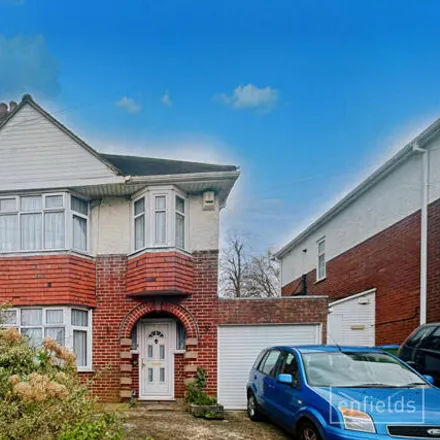 Buy this 3 bed duplex on 149 Mousehole Lane in Southampton, SO18 4TD