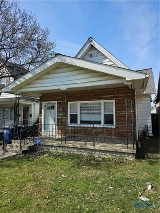 Image 2 - 732 Plymouth Street, East Toledo, Toledo, OH 43605, USA - House for sale