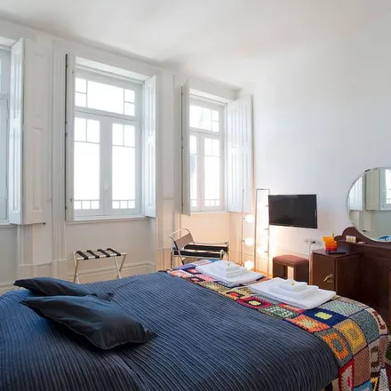 Rent this 1 bed apartment on Hotel Vila Galé Ribeira Porto in Cais das Pedras, 4050-465 Porto