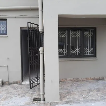 Image 2 - Playglen Road, Silverglen, Chatsworth, 4030, South Africa - Apartment for rent