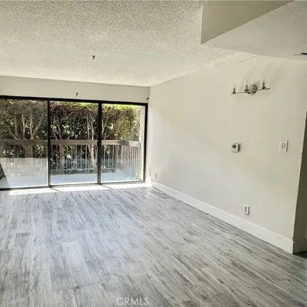 Image 6 - West 11th Street, Los Angeles, CA 90006, USA - Apartment for rent