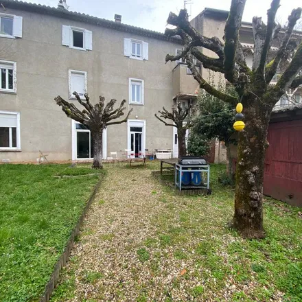 Image 3 - 21 Place Jean Jaurès, 81100 Castres, France - Apartment for rent