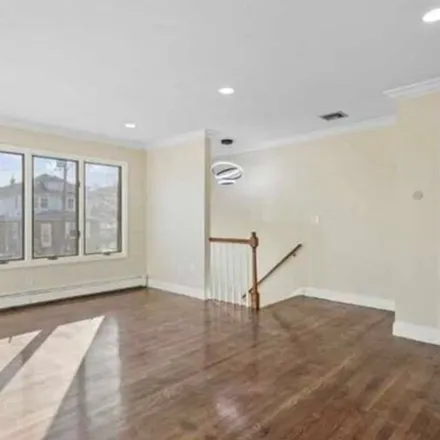 Image 7 - 2412 Camner Street, Linwood, Fort Lee, NJ 07024, USA - Apartment for rent