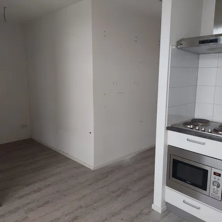 Rent this 1 bed apartment on Singravenlaan 78 in 6825 BH Arnhem, Netherlands
