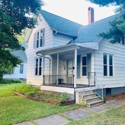 Rent this 3 bed house on 315 South McArthur Street in Macomb, IL 61455
