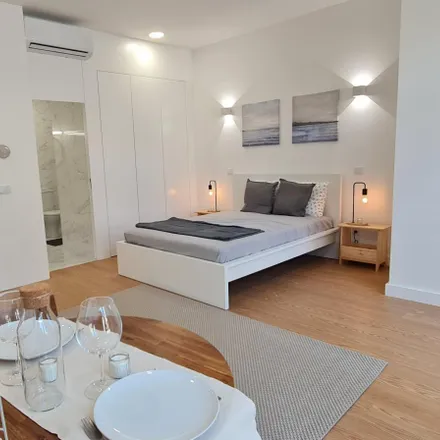 Rent this studio apartment on Rua do Bonjardim in 4000-206 Porto, Portugal