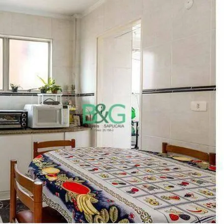 Buy this 3 bed apartment on Rua Loureiro da Cruz in Liberdade, São Paulo - SP