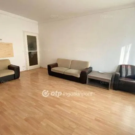 Image 4 - Budapest, Adam Clark Square, 1013, Hungary - Apartment for rent