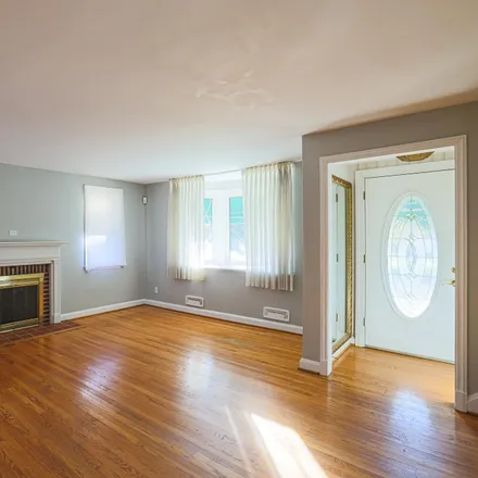 Image 4 - 5301 Loch Raven Boulevard, Baltimore, MD 21239, USA - Townhouse for sale
