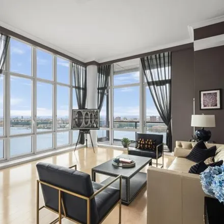 Image 3 - The Aldyn, 60 Riverside Boulevard, New York, NY 10069, USA - Condo for sale