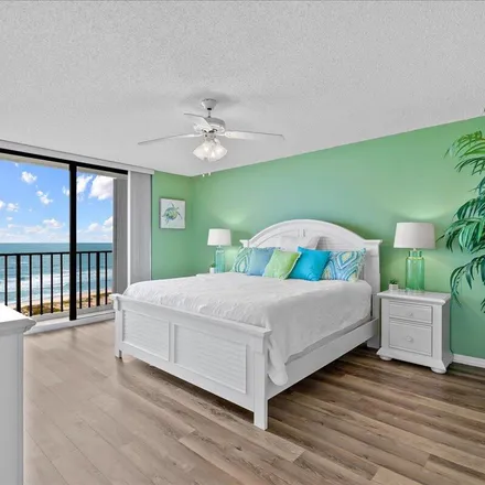 Image 4 - 3100 Atlantic Beach Boulevard, Fort Pierce Shores, Saint Lucie County, FL 34949, USA - Apartment for rent