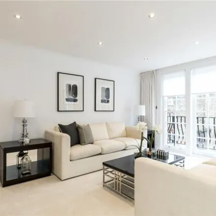 Image 4 - Audley Mansions, 44 Mount Street, London, W1K 2SU, United Kingdom - Room for rent