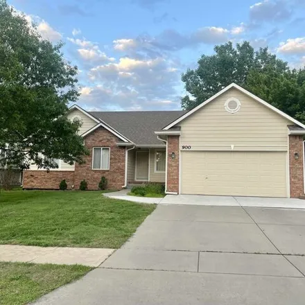 Rent this 4 bed house on 912 North Timberleaf Drive in Derby, KS 67037