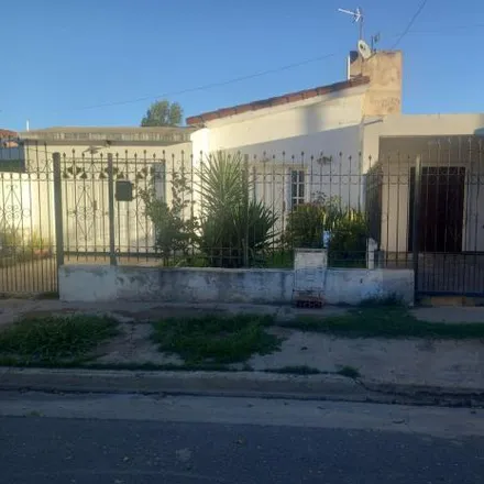 Buy this 4 bed house on José Antonio Cabrera in Ampliación 1° de Mayo, Cordoba