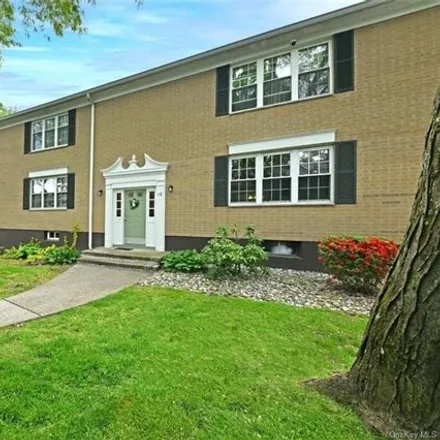 Buy this 2 bed condo on 12 Somerset Drive in Village of Suffern, NY 10901