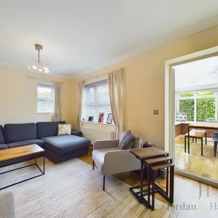Rent this 3 bed apartment on 15 Holly Road South in Wilmslow, SK9 1PT