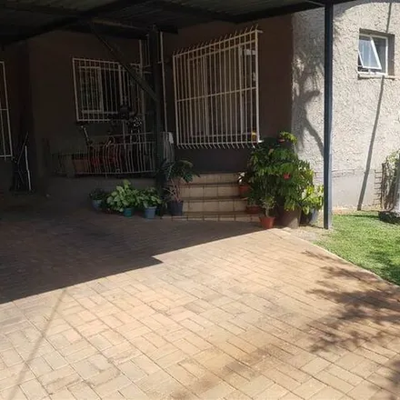 Rent this 4 bed apartment on Gouritz Avenue in Sinoville, Pretoria