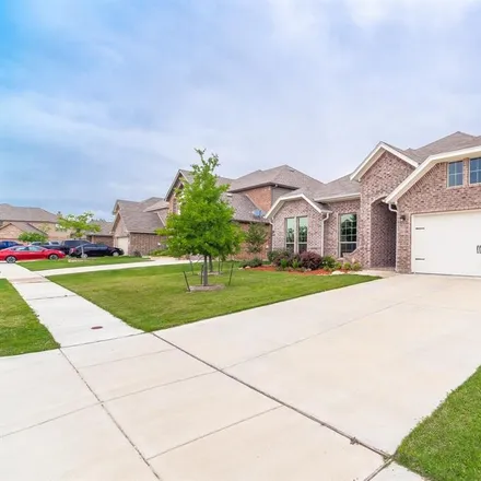 Buy this 3 bed house on Sherwood Trail in Saginaw, TX 76179