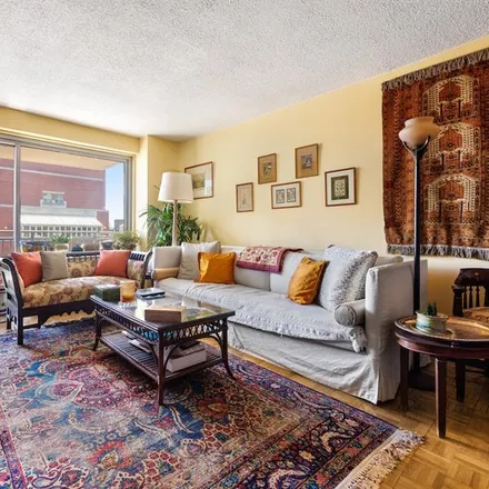 Image 2 - 132 EAST 35TH STREET 18G in Murray Hill Kips Bay - Apartment for sale