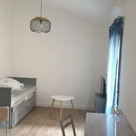 Rent this 1 bed apartment on Rue du 19 Mars 1962 in 86000 Poitiers, France