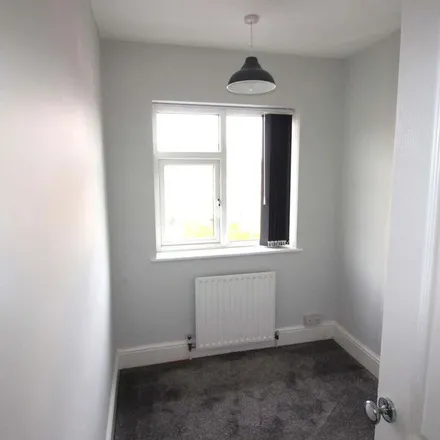 Rent this 3 bed duplex on Horsewood Road in Sheffield, S13 9WL