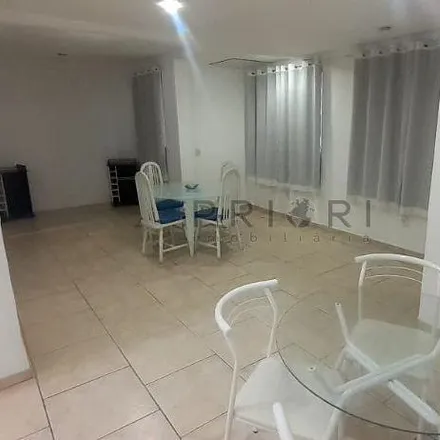 Buy this 5 bed apartment on Drogaria Galanti in Avenida Nossa Senhora de Copacabana 656, Copacabana