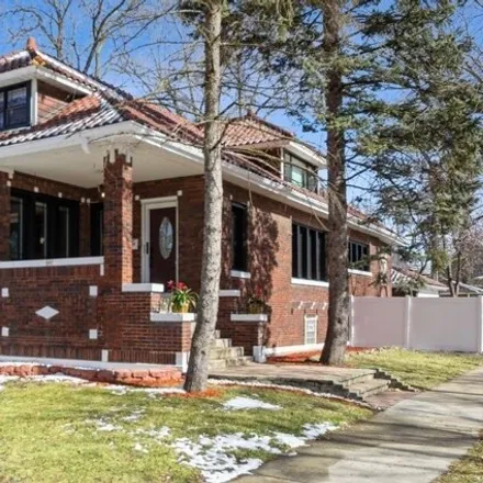 Buy this 5 bed house on 75 Jackson Boulevard in Oak Park, IL 60304