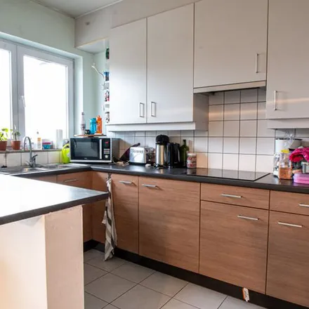 Rent this 2 bed apartment on Brusselsesteenweg 346 in 9090 Melle, Belgium