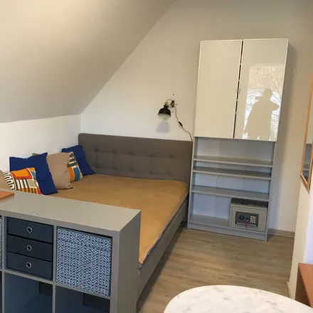 Rent this 1 bed apartment on Liebfrauenstraße 20 in 61440 Oberursel, Germany