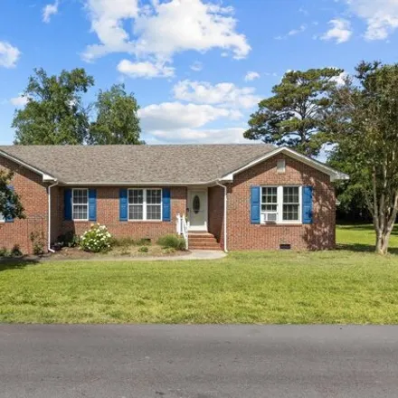 Buy this 3 bed house on 304 Somerset Way in Newport, North Carolina