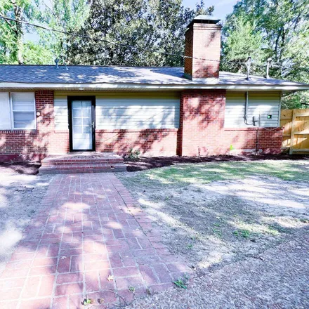 Buy this 3 bed house on 3233 Homewood Drive in Memphis, TN 38128