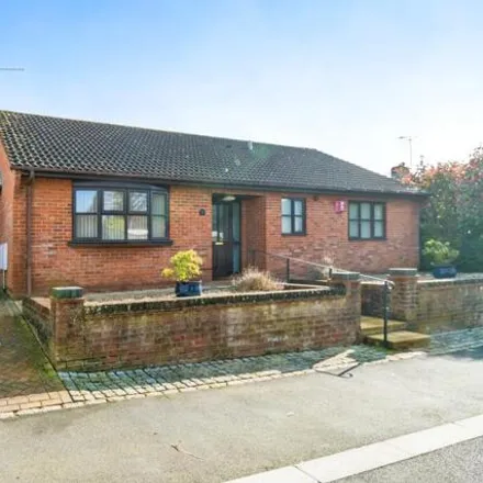 Buy this 2 bed house on 49 Pointout Road in Southampton, SO16 7DL